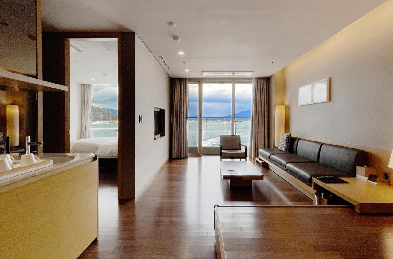 Sono Calm Yeosu Exterior foto